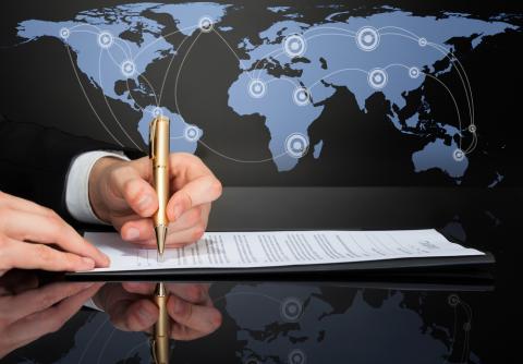 Tradução de contratos