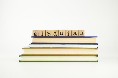 Serviços de tradução para Albanês