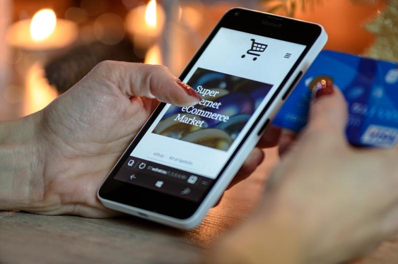 Quatro factos interessantes sobre as compras online